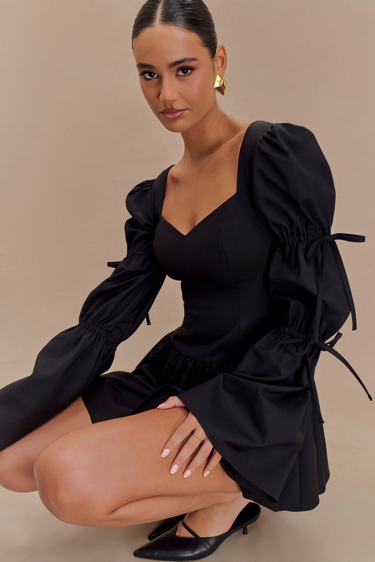 Vestido mini de manga larga Raine de algodón - Negro