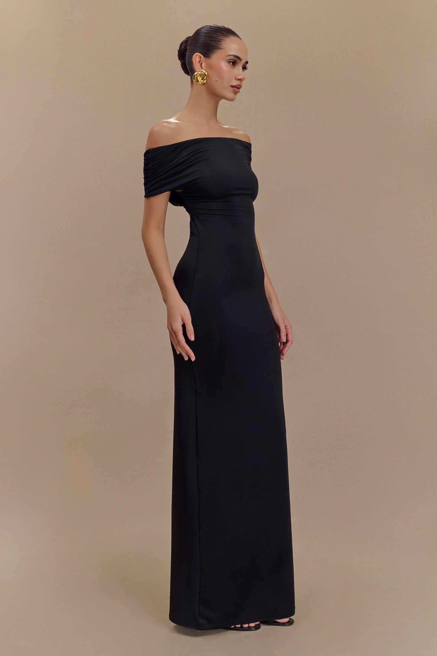 Vestido largo ajustado y sin hombros Imogen - Negro
