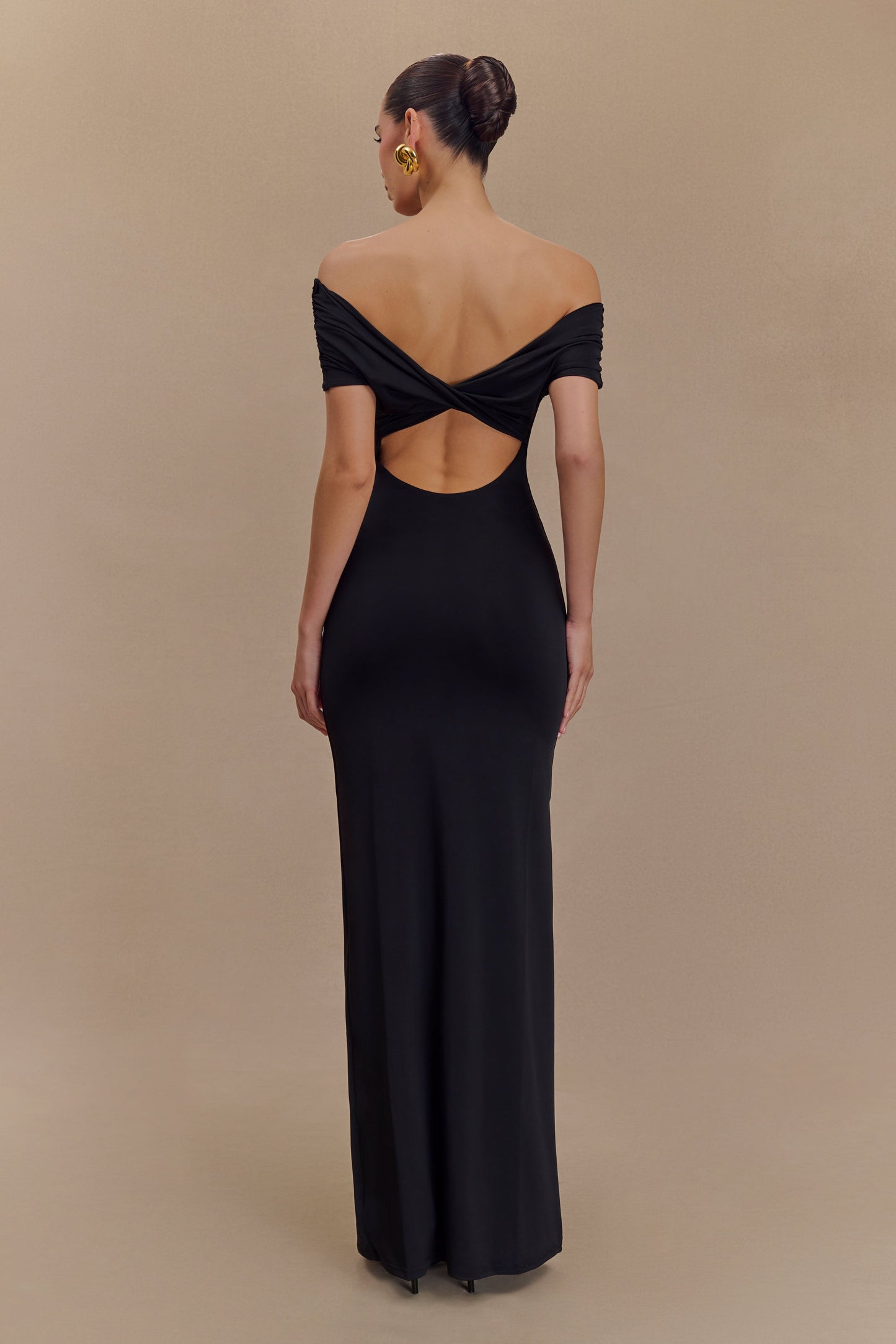 Vestido largo ajustado y sin hombros Imogen - Negro
