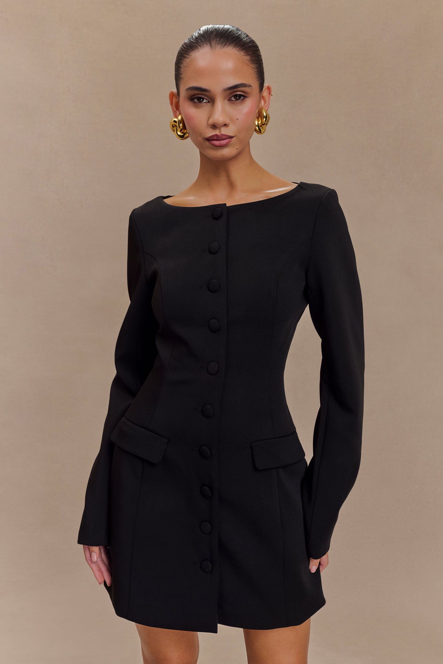 Vestido Mini de Sastre en Cuello de Barco Jolie - Negro