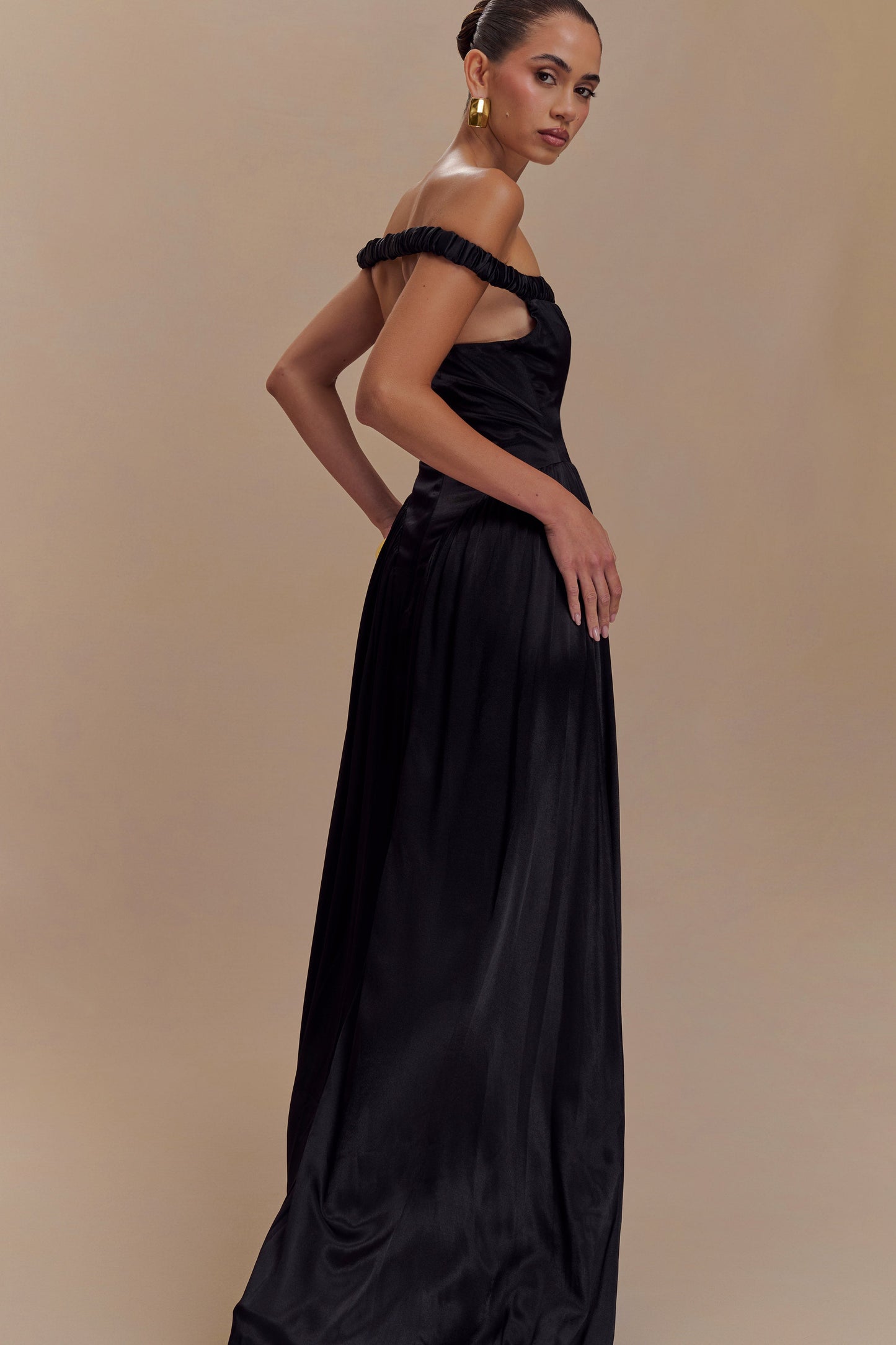 Vestido largo con cintura caída de coco - Negro