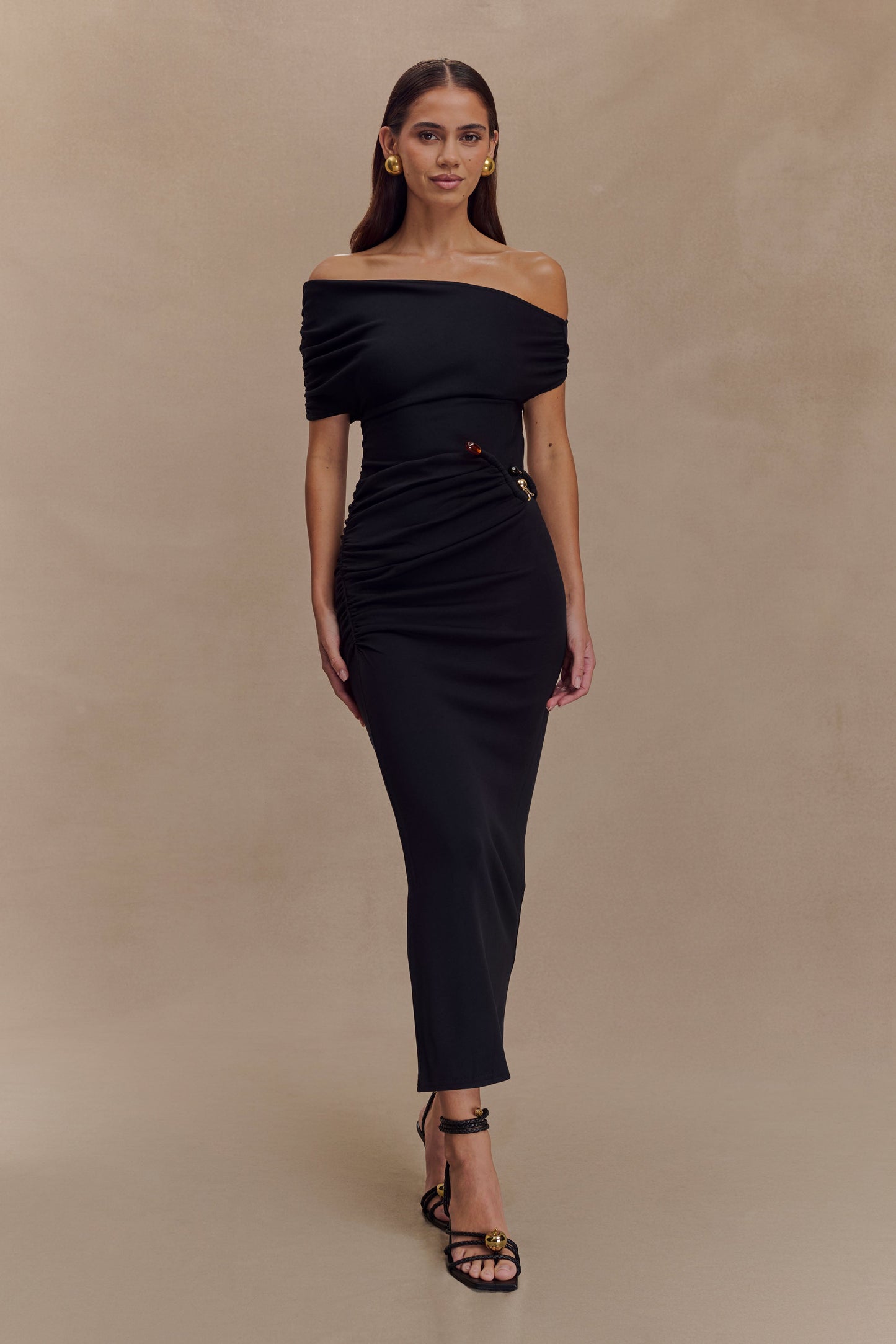 Vestido midi de neopreno Kendra con hardware - Negro