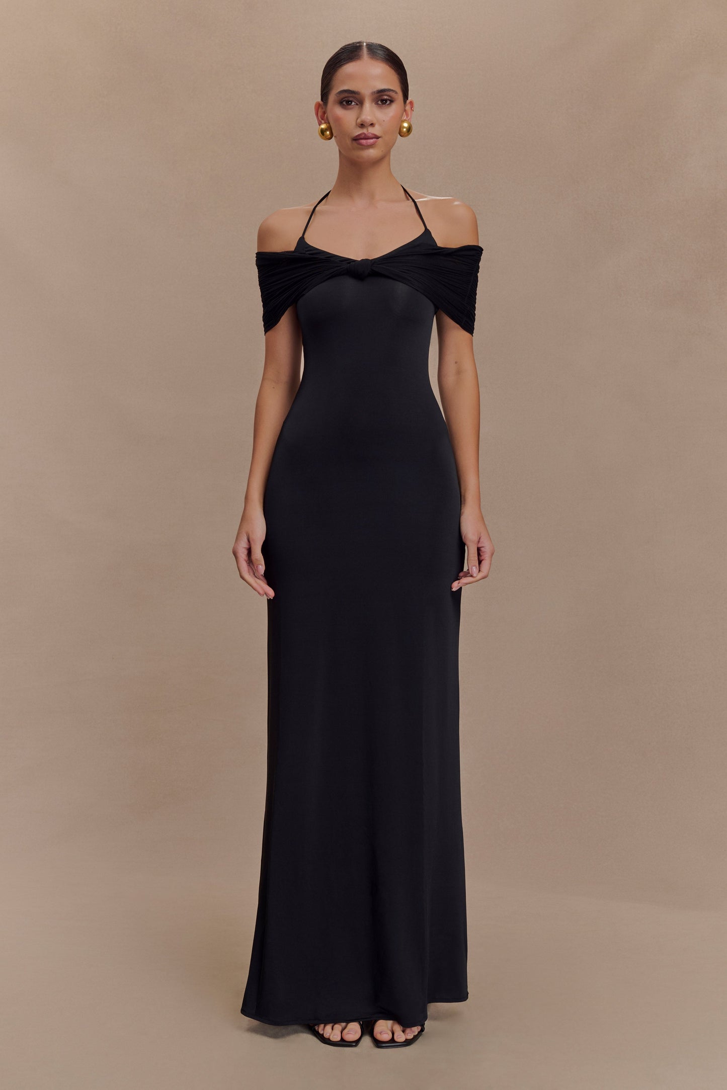 Vestido largo Maxi de malla y tirantes tipo slinky Bernadina - Negro