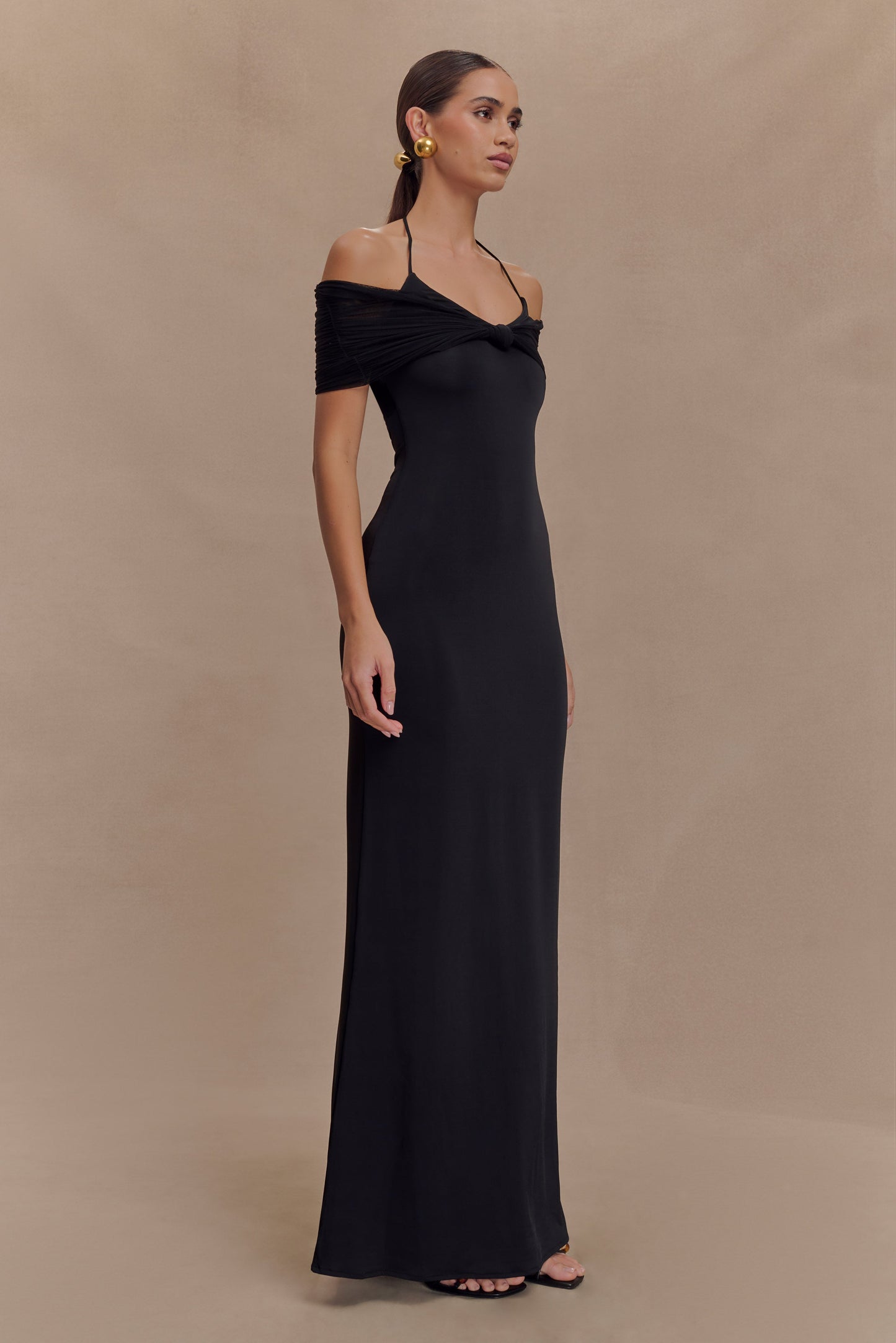 Vestido largo Maxi de malla y tirantes tipo slinky Bernadina - Negro