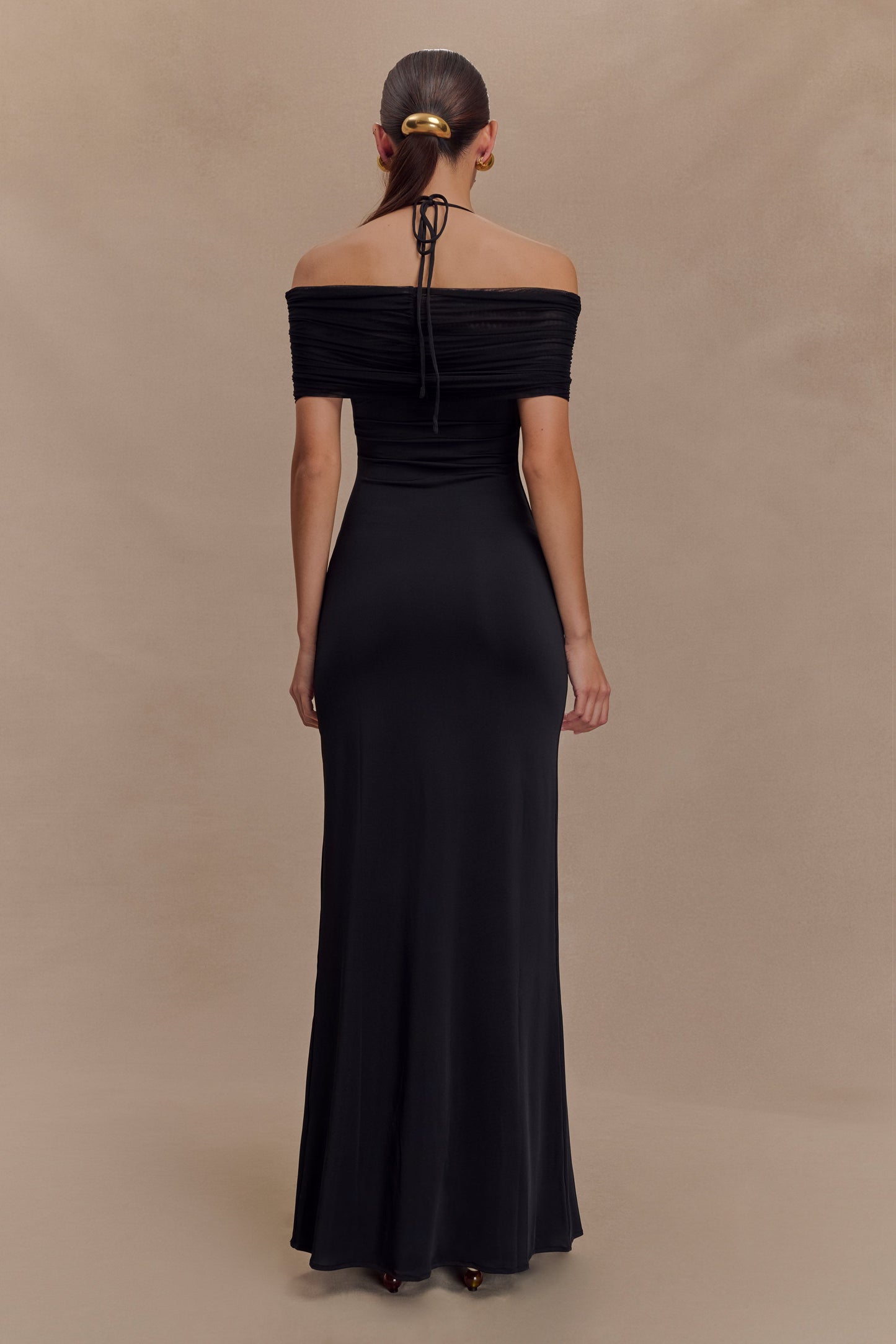 Vestido largo Maxi de malla y tirantes tipo slinky Bernadina - Negro