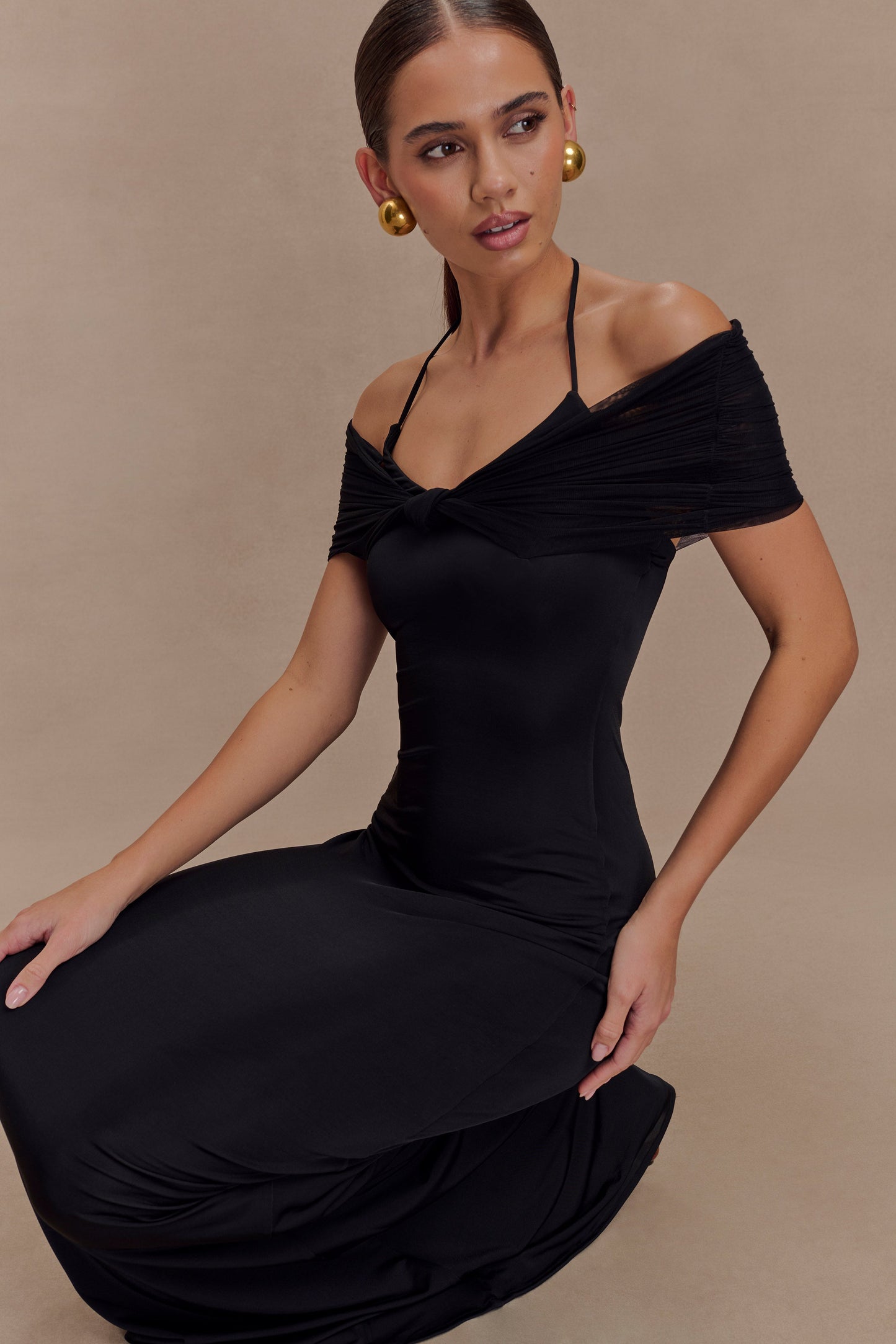 Vestido largo Maxi de malla y tirantes tipo slinky Bernadina - Negro
