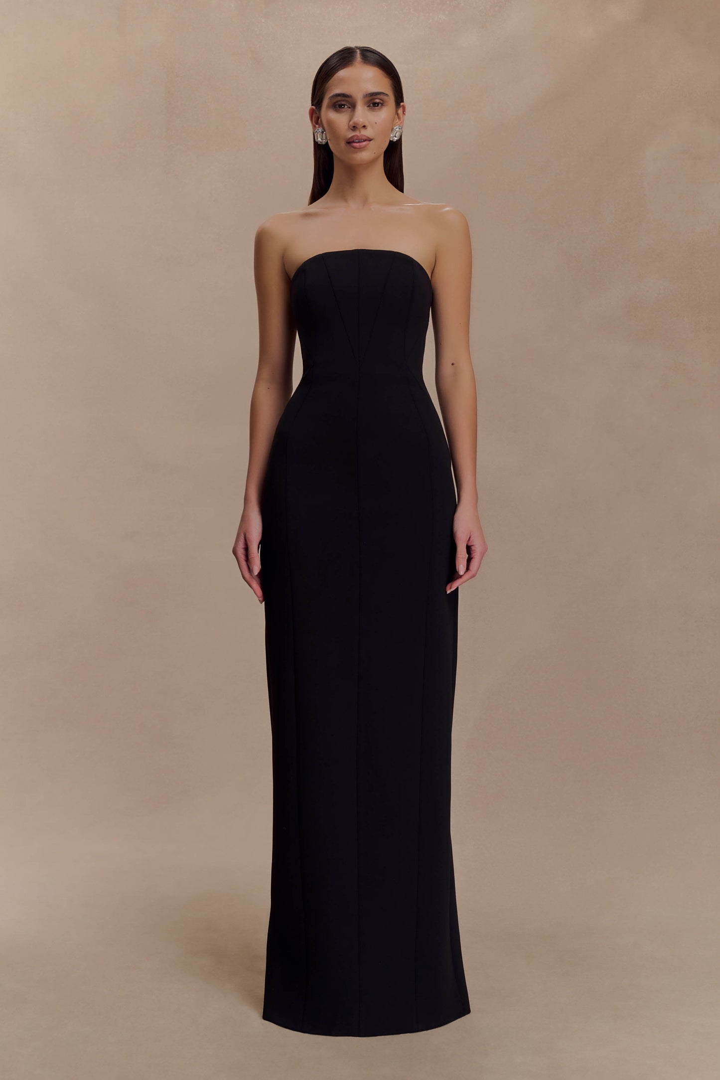Vestido maxi sin tirantes de crepé Kalila - Negro