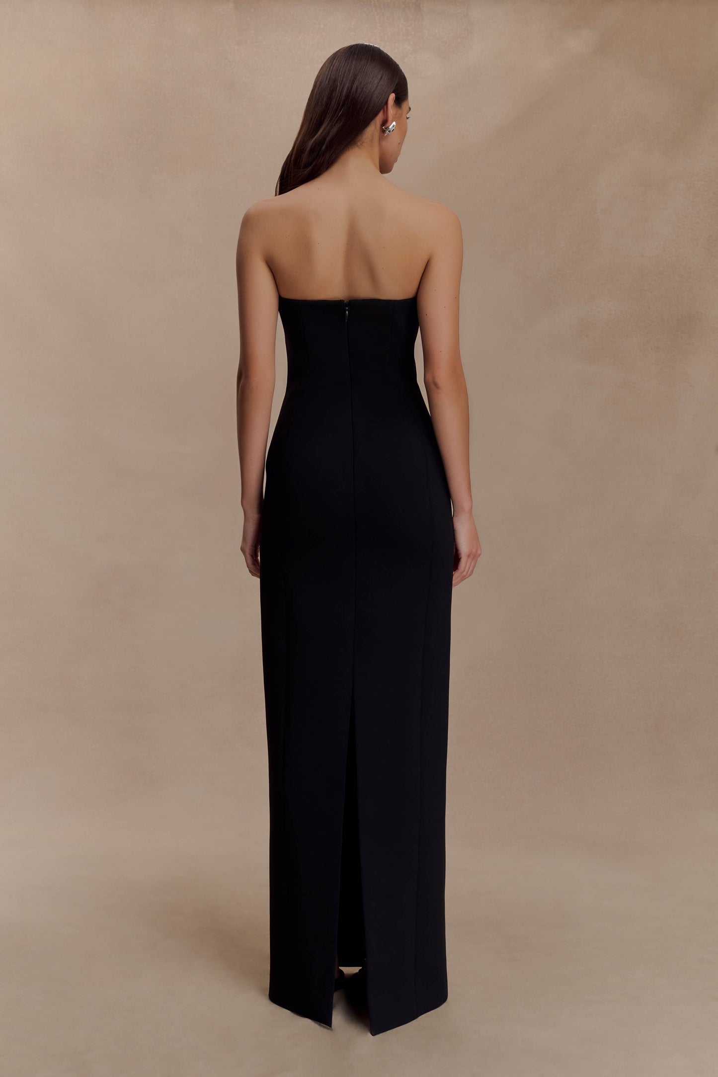 Vestido maxi sin tirantes de crepé Kalila - Negro