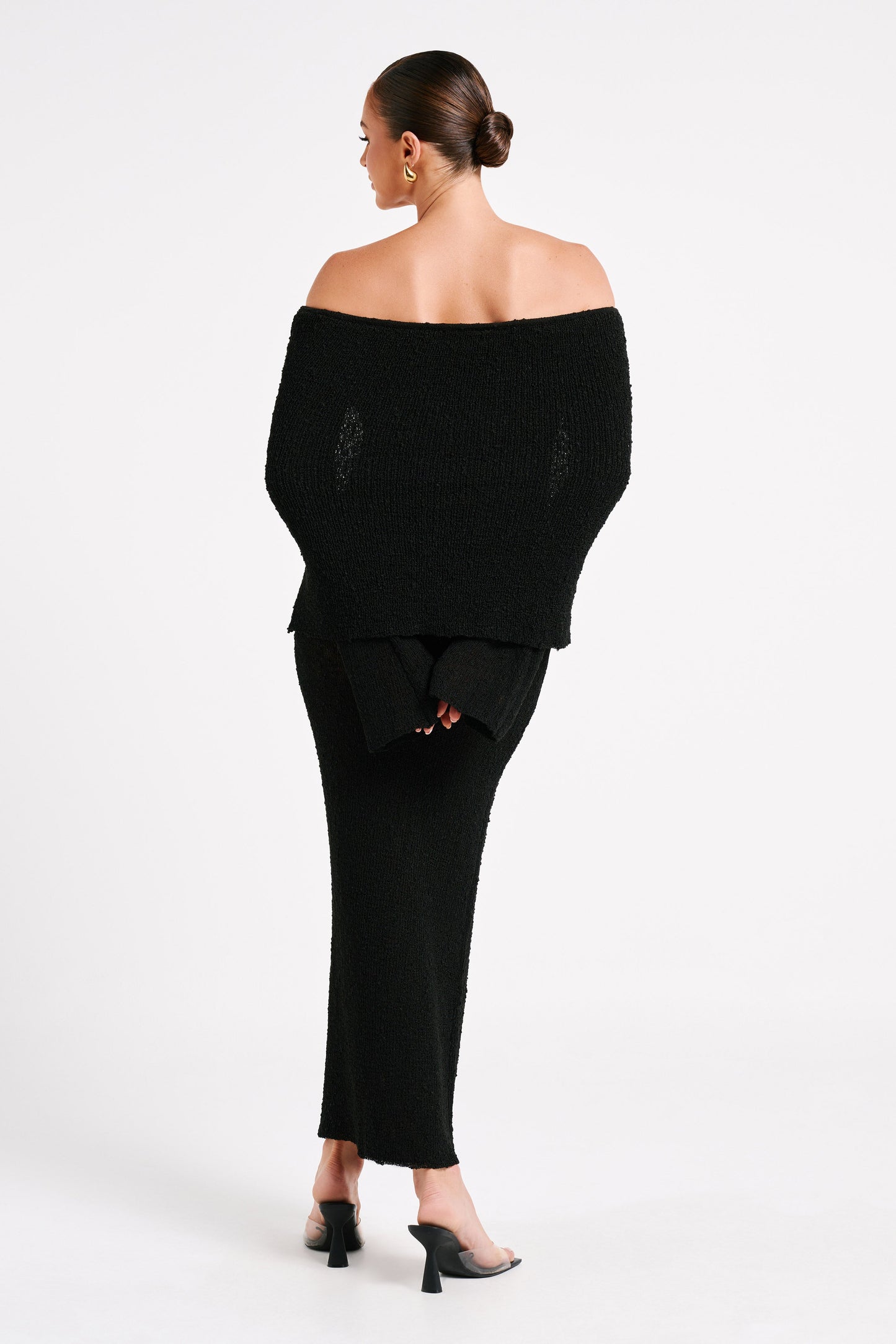 Vestido largo de boucle con hombros descubiertos Marisol - Negro