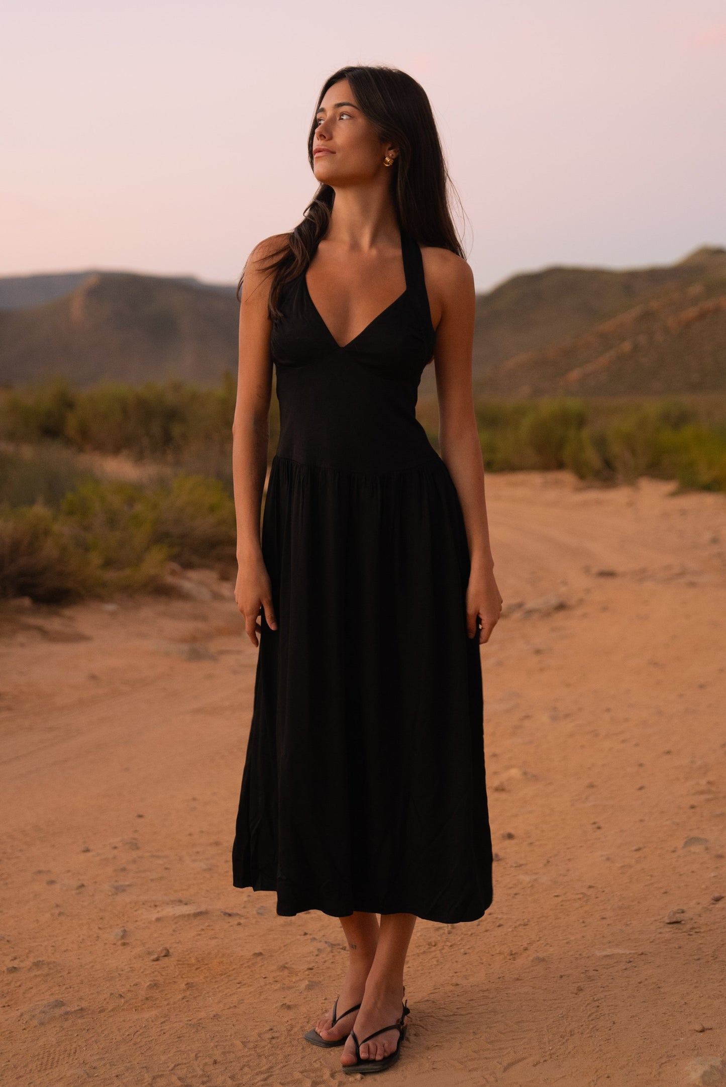 Vestido midi Harriette Halter - Negro