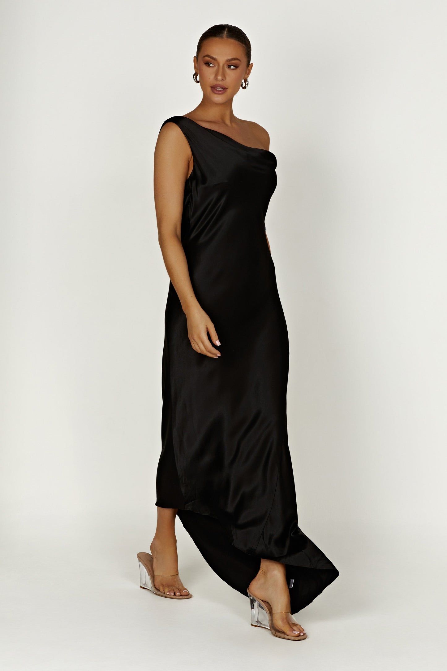 Vestido Maxi Yvette con dobladillo asimétrico - Negro
