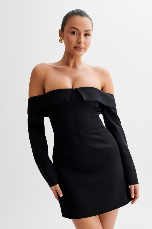 Vestido mini de traje Hugo con escote halter - Negro