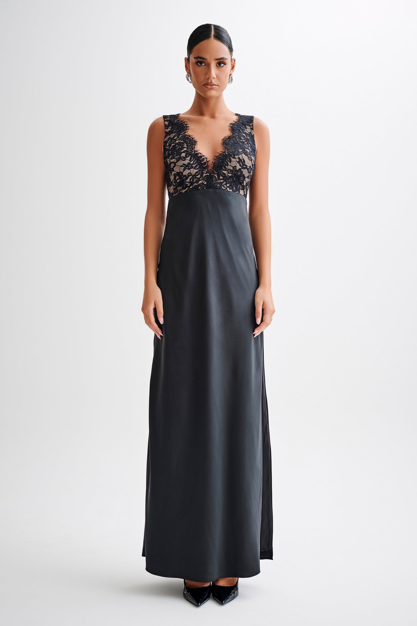 Vestido largo de satén y encaje Ricci - Negro