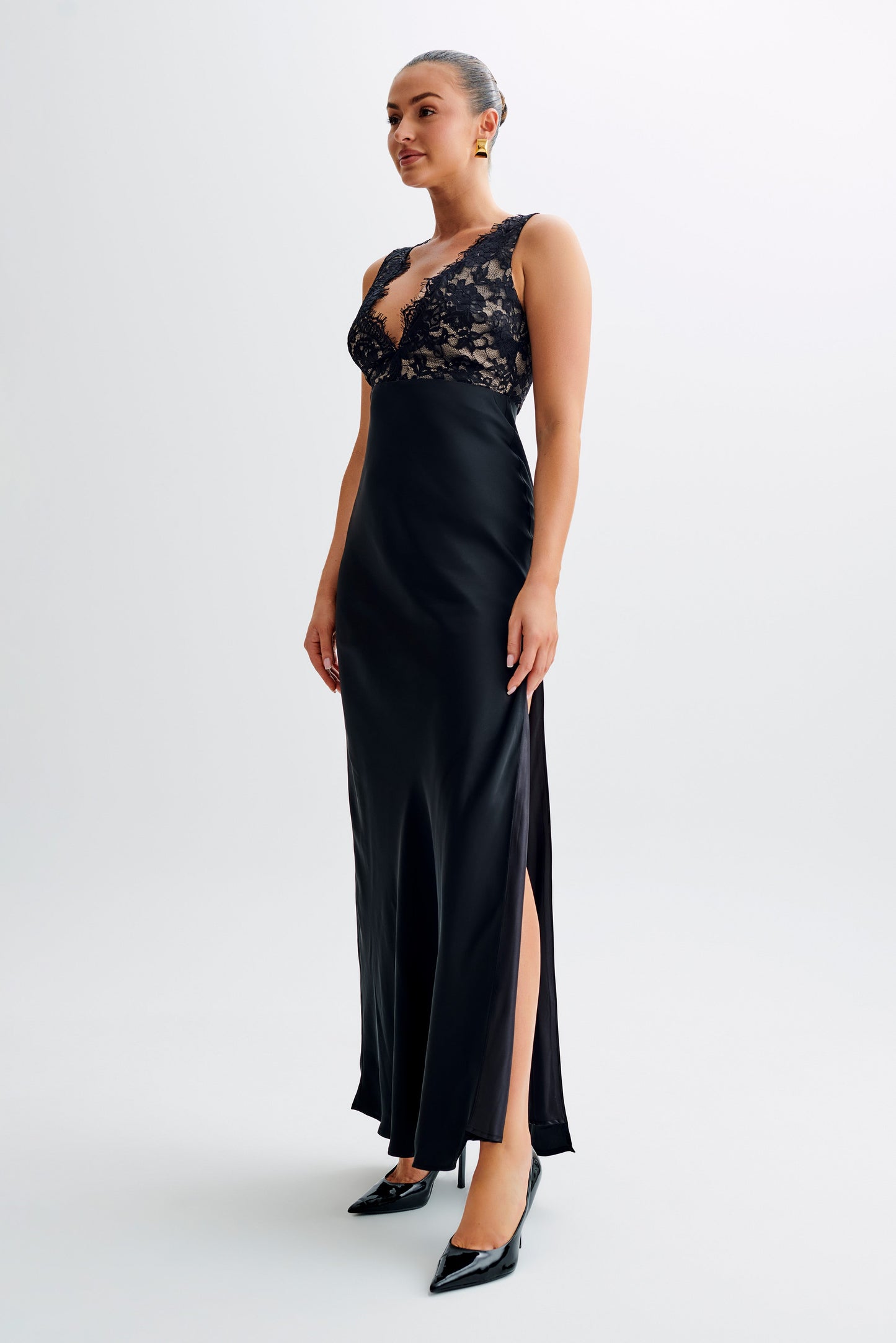 Vestido largo de satén y encaje Ricci - Negro
