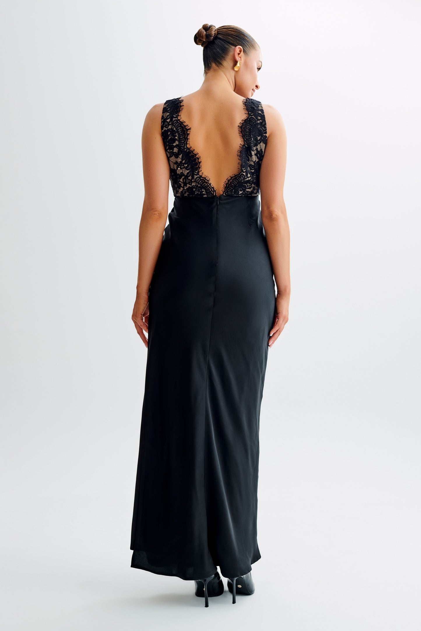 Vestido largo de satén y encaje Ricci - Negro