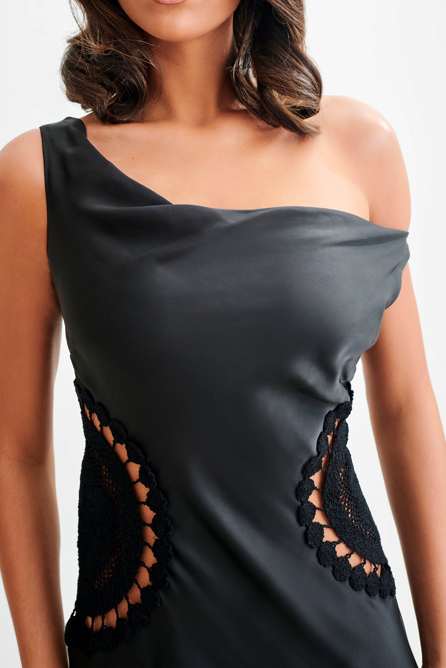 Vestido maxi Kristina Satin con encaje - Negro