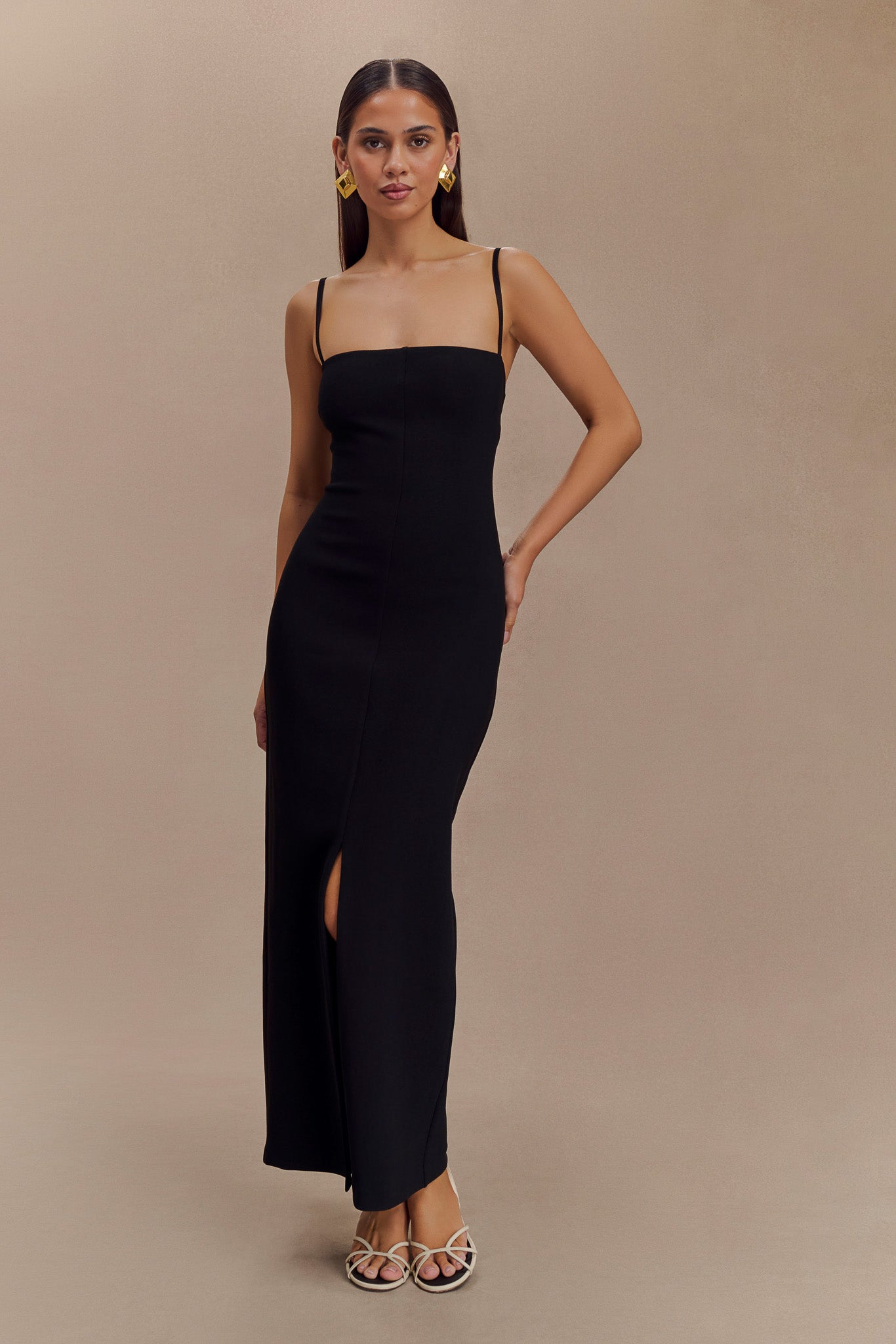 Vestido Maxi de Crepé Delia - Negro