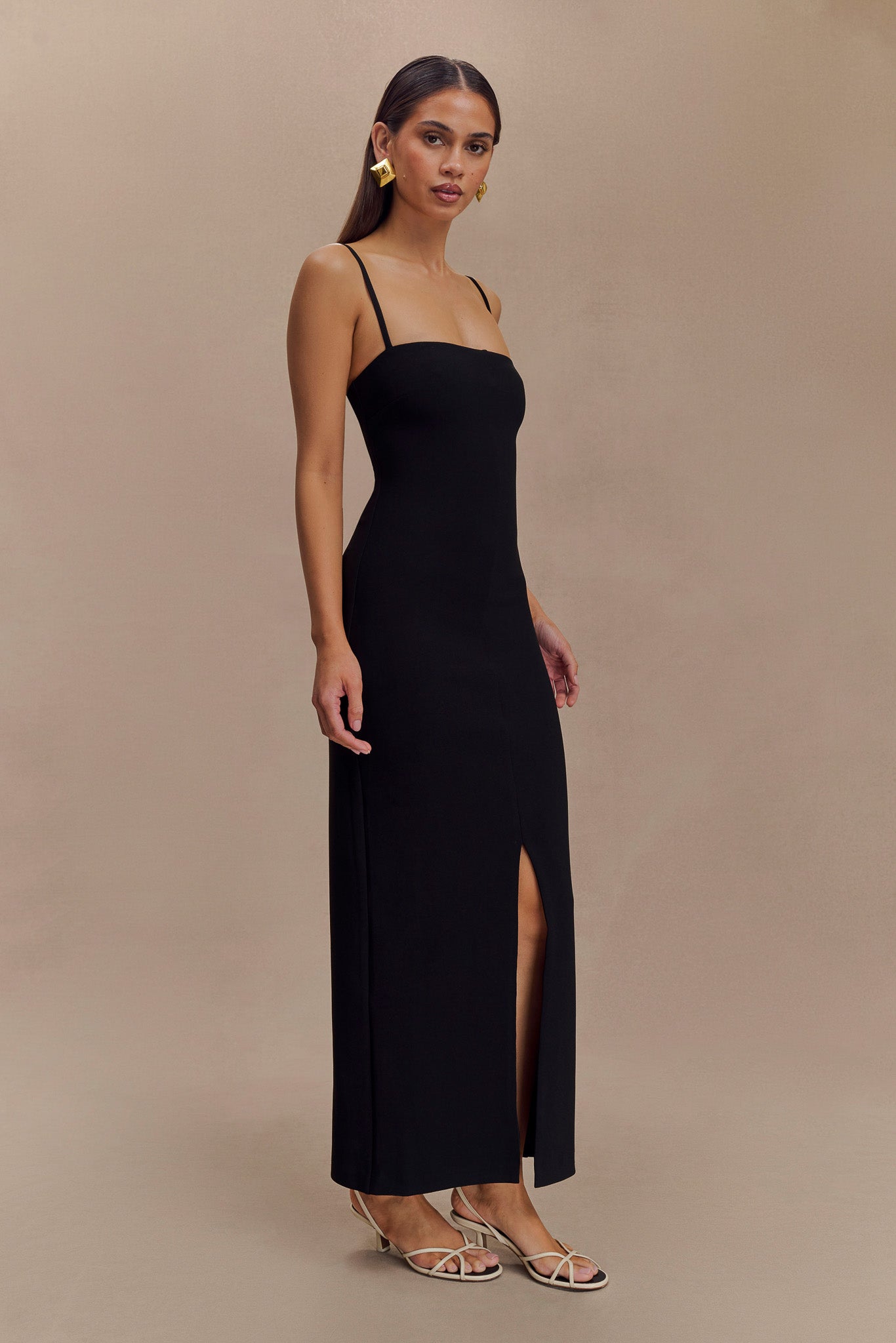 Vestido Maxi de Crepé Delia - Negro