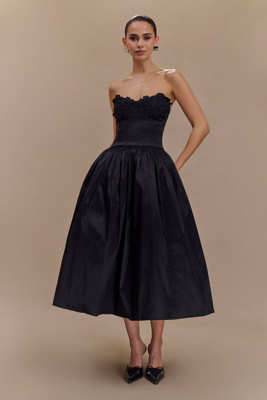 Vestido midi con bordado Elyssa - Negro