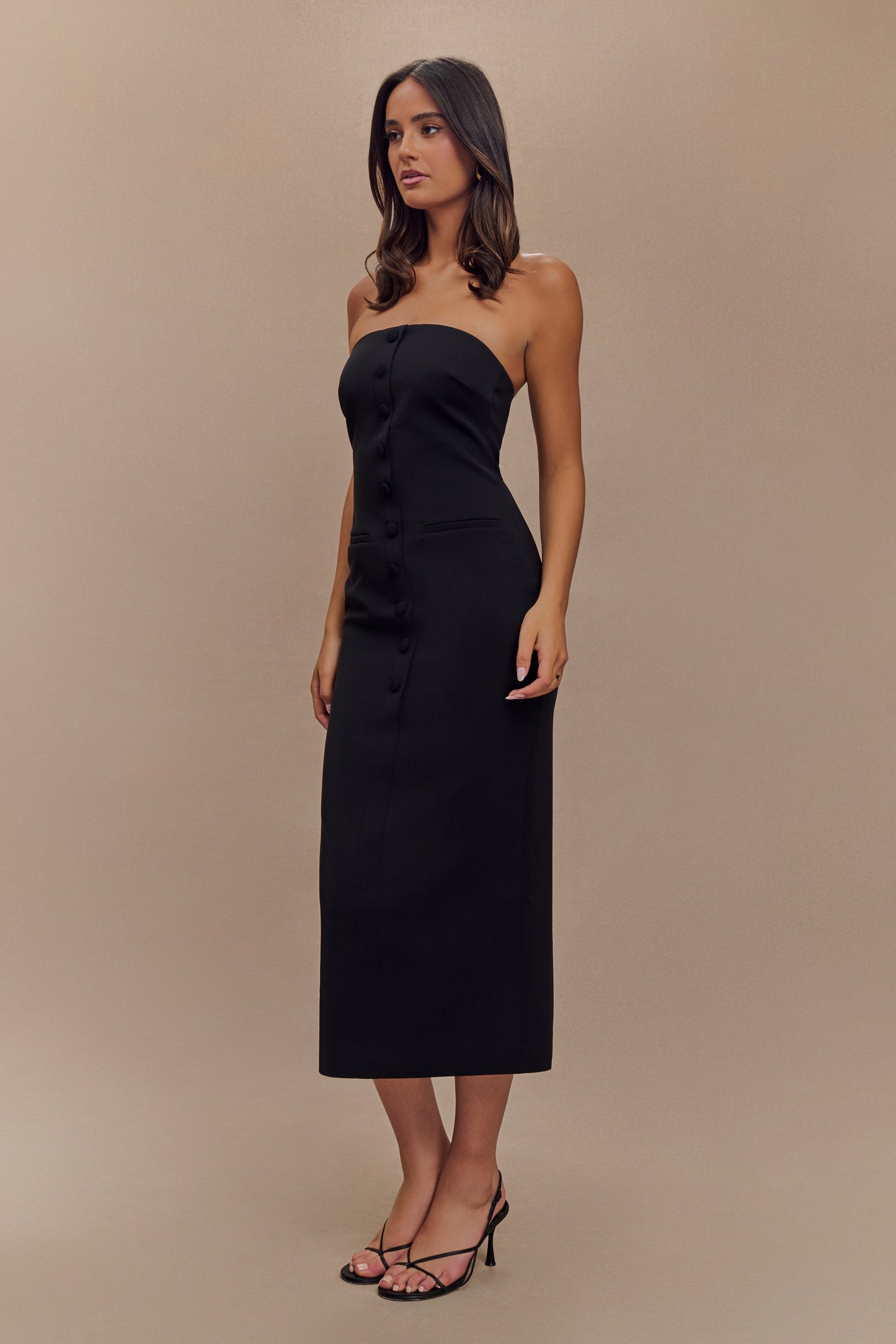 Vestido midi sin tirantes Sussan - Negro