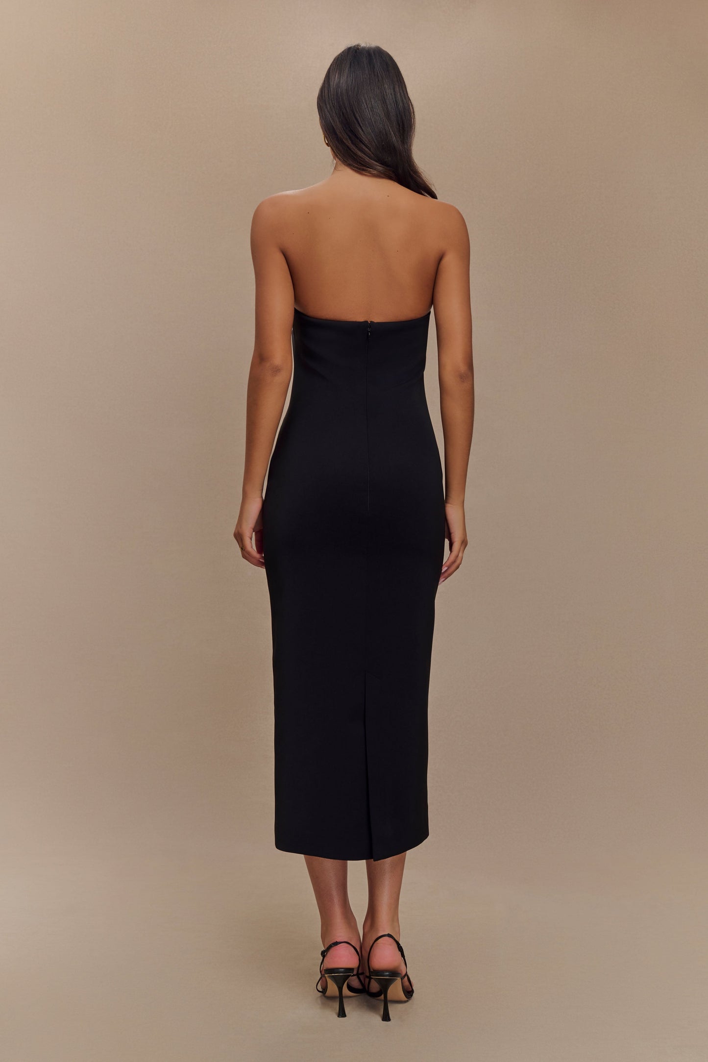 Vestido midi sin tirantes Sussan - Negro