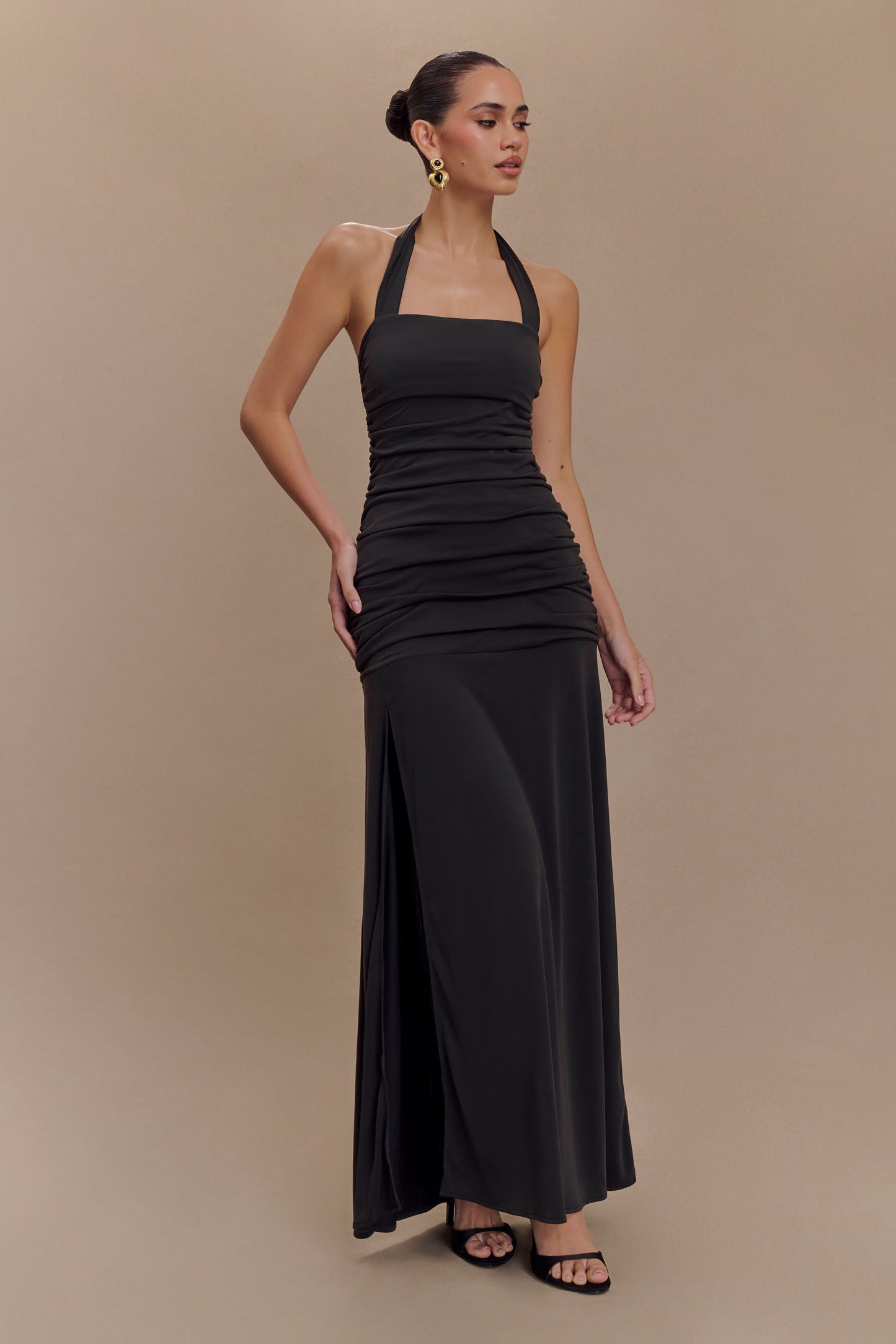 Vestido largo maxi halter de jersey con acabado en durazno Bentley - Negro