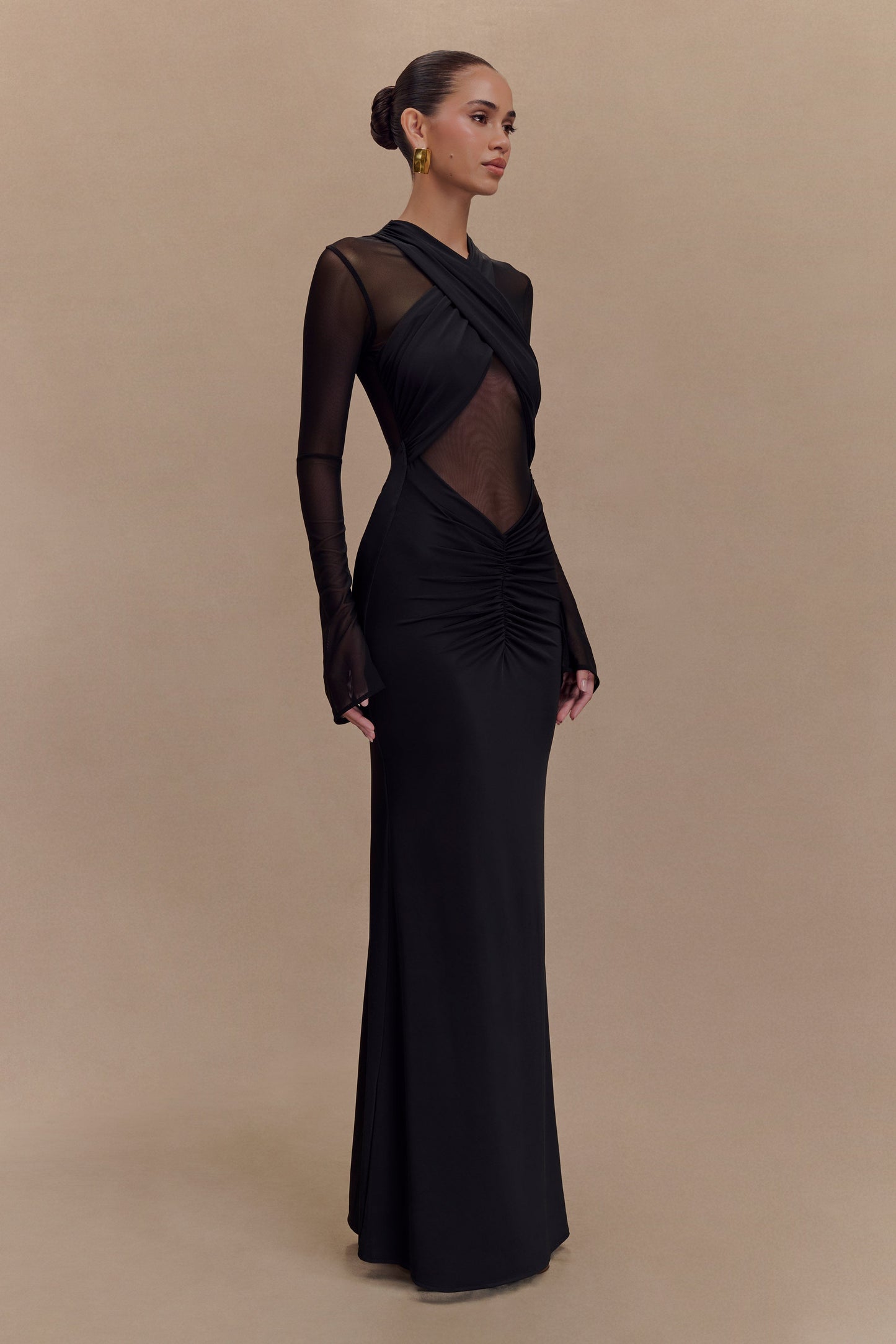 Vestido largo maxi de manga larga con lycra y malla Tania en negro
