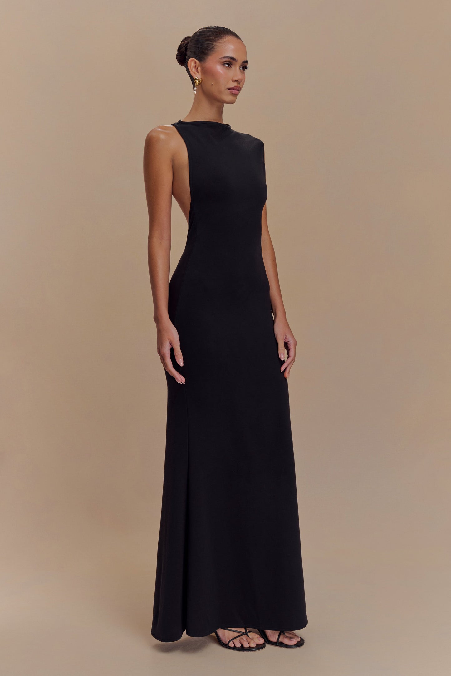 Vestido largo maxi con corte en jersey de buceo Katerina en negro