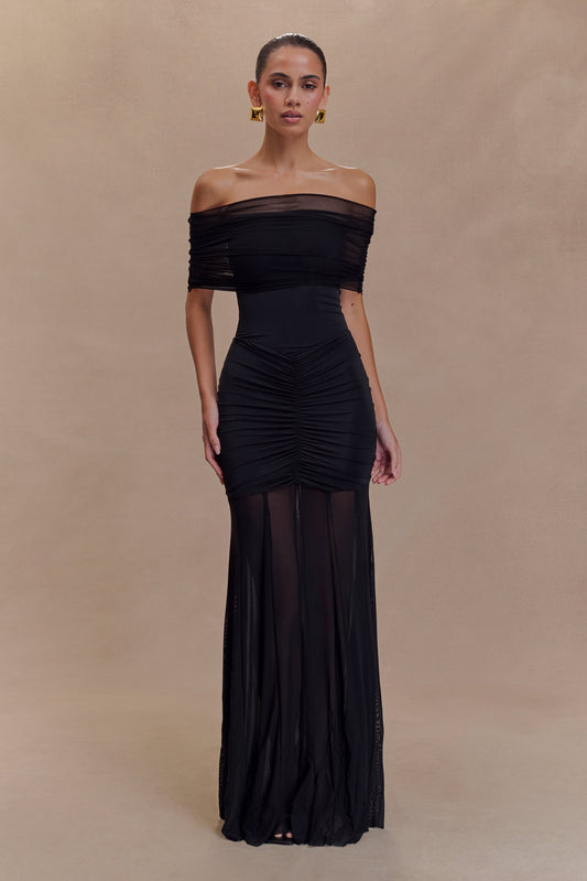 Vestido largo de verano negro con escote caída y malla Caspian Slinky