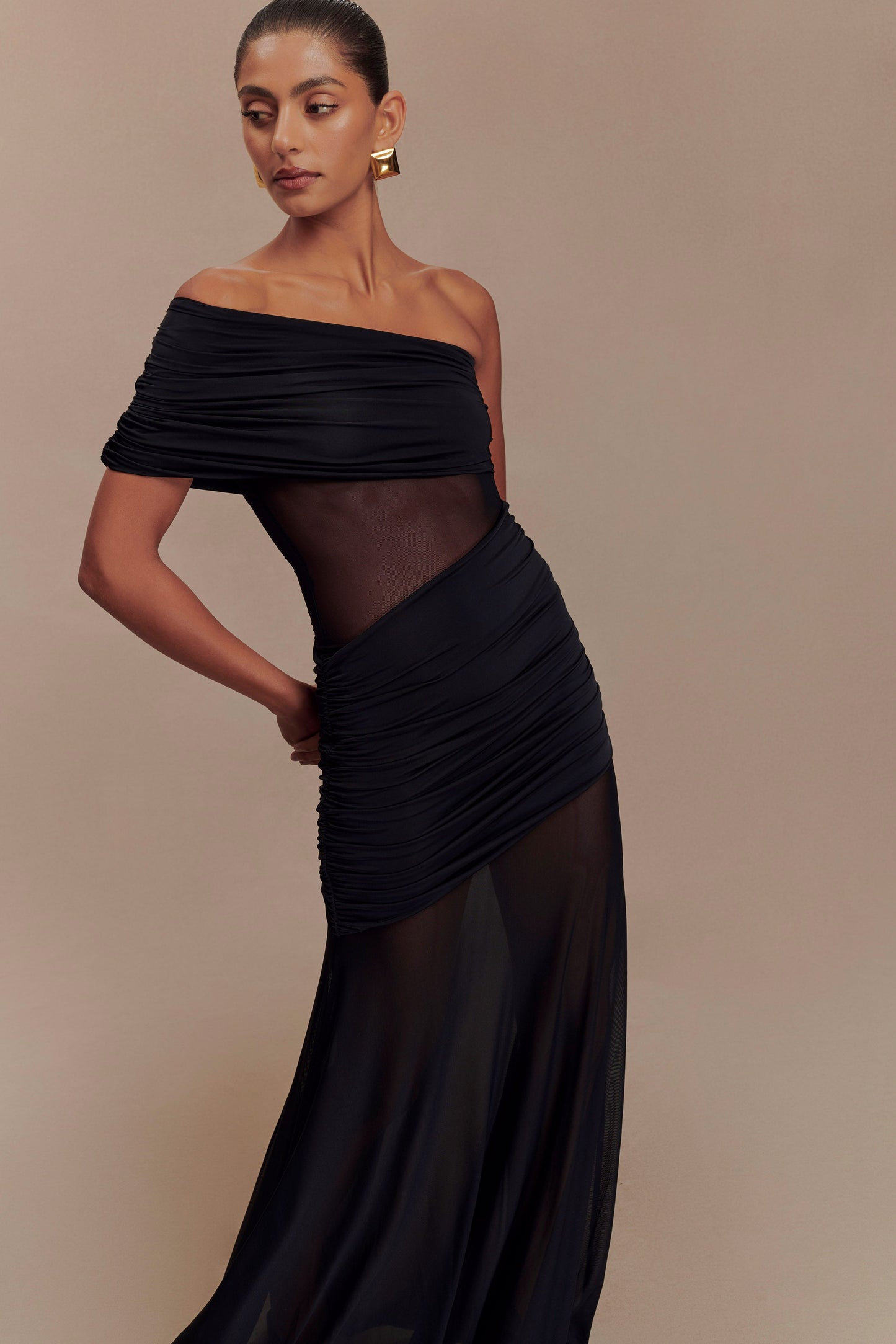 Vestido Maxi de Red con Un Hombro de Malla Dallas