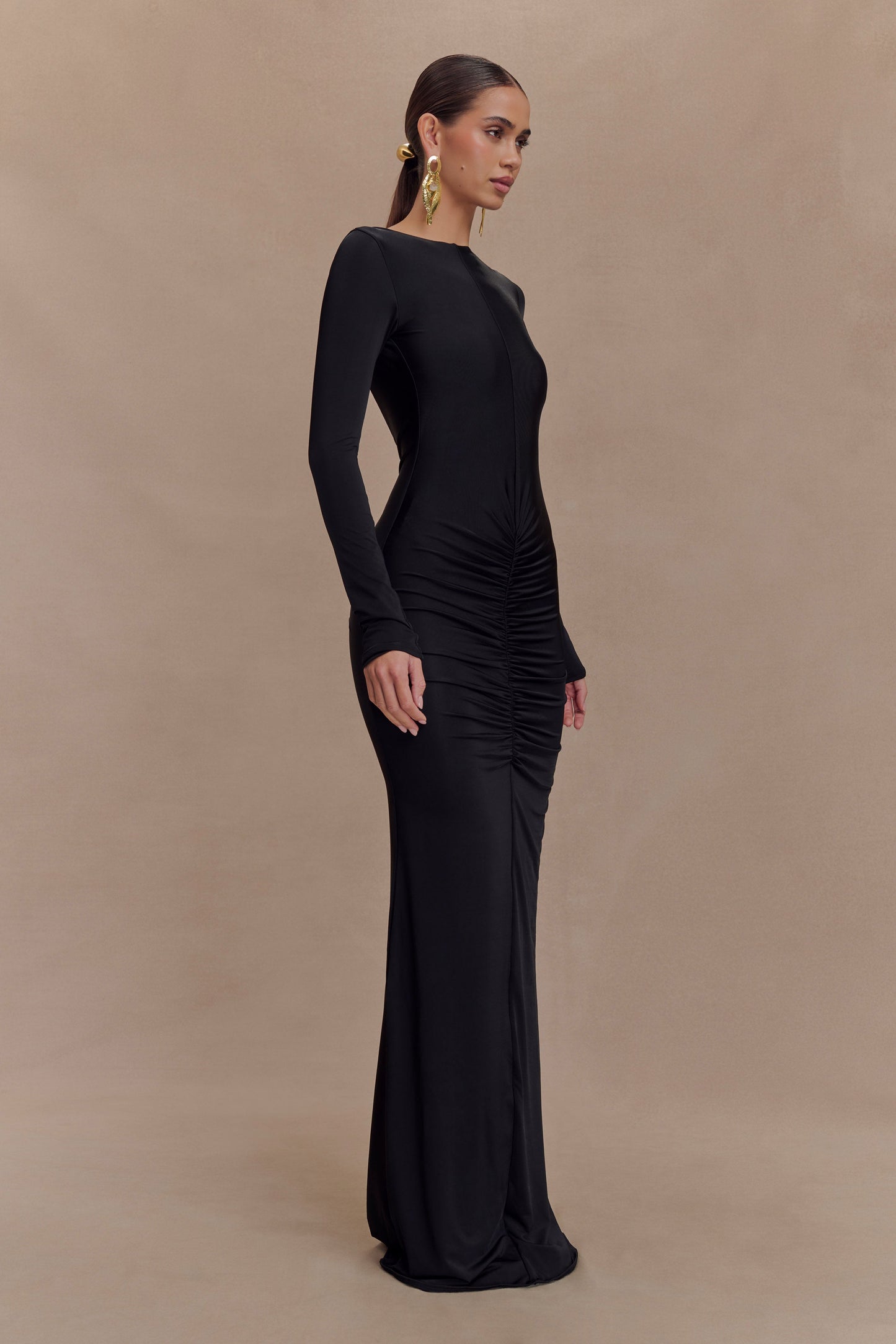 Vestido largo de manga larga en forma de bombé Louisa - Negro