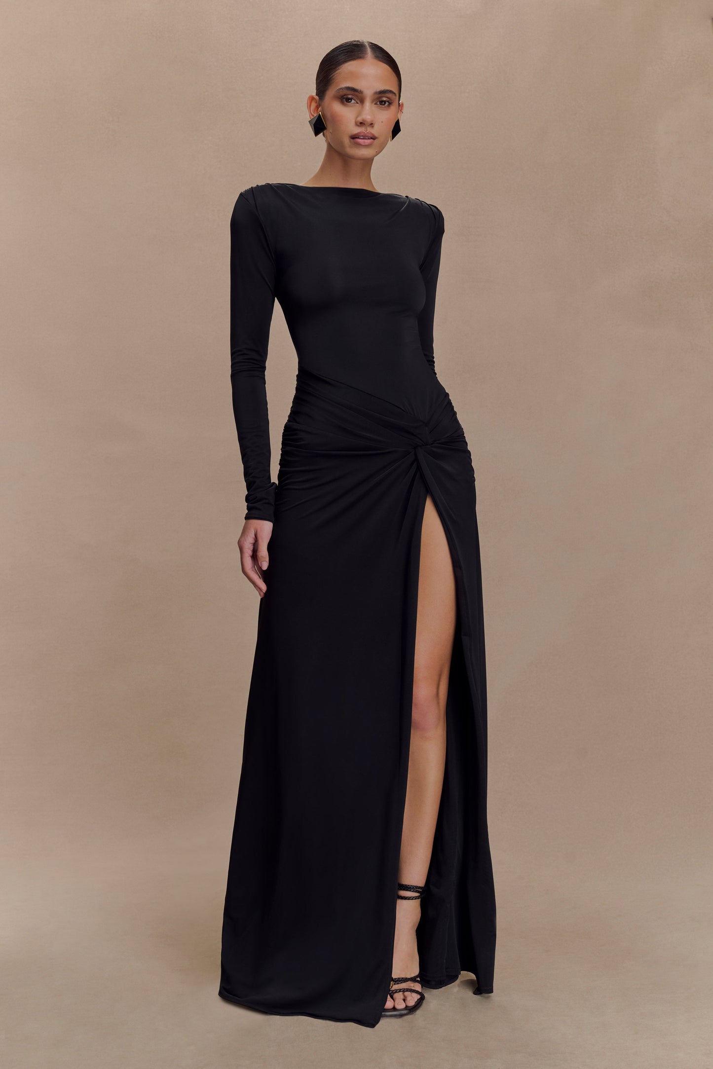 Vestido largo de manga larga con fruncido Deanna - Negro