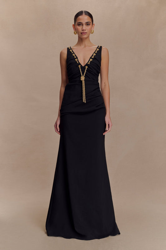 Vestido largo tipo maxi con escote bajo Axton - Negro
