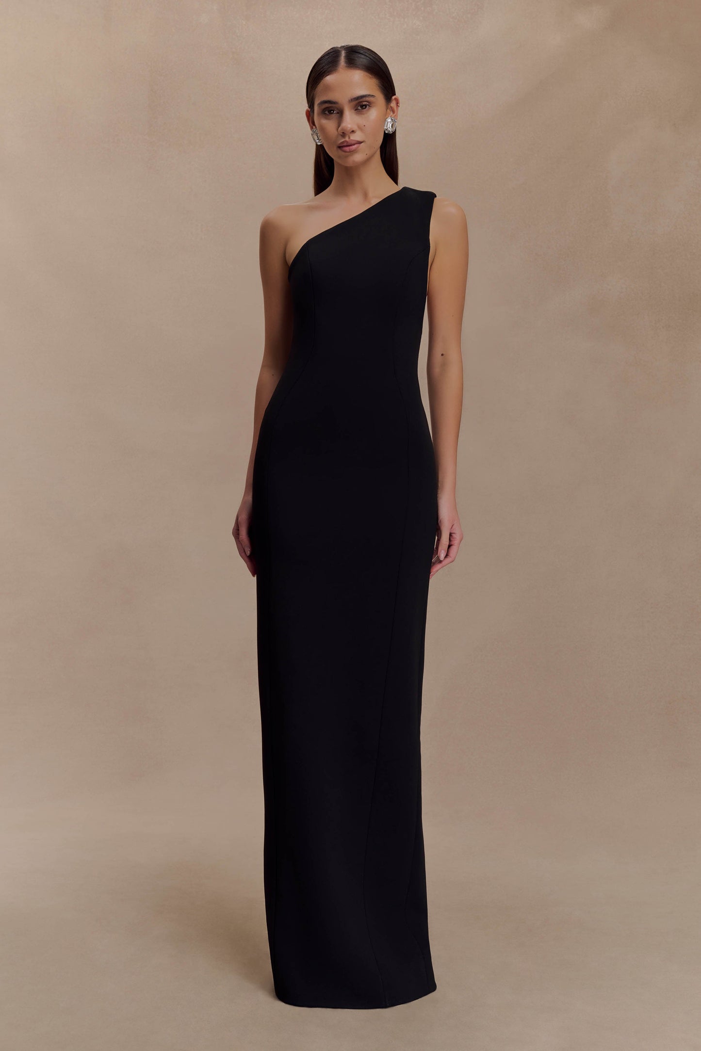Vestido maxi de crepé de un hombro Milena - Negro