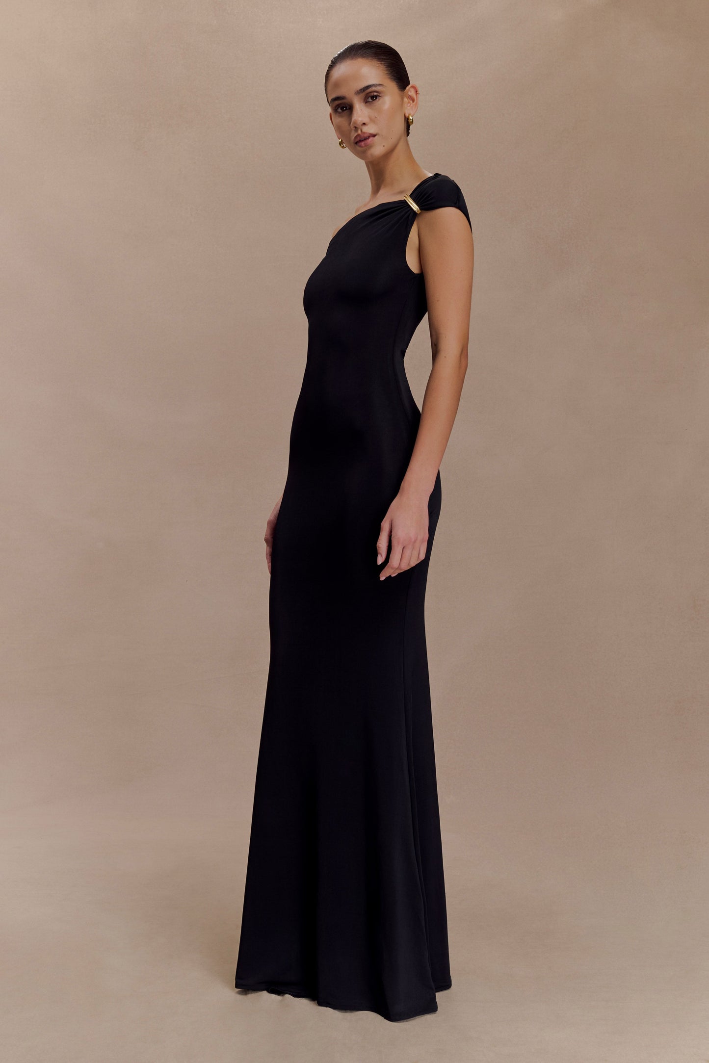 Vestido Maxi Slinky Kinsley con herrajes - Negro