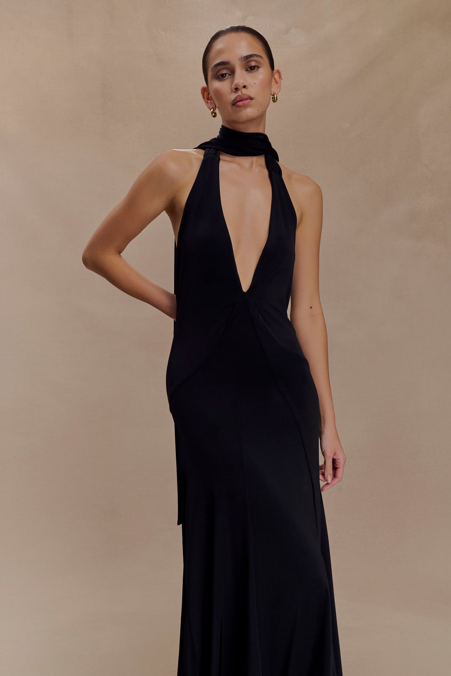 Vestido Maxi Slinky Juliet Con Bufanda - Negro
