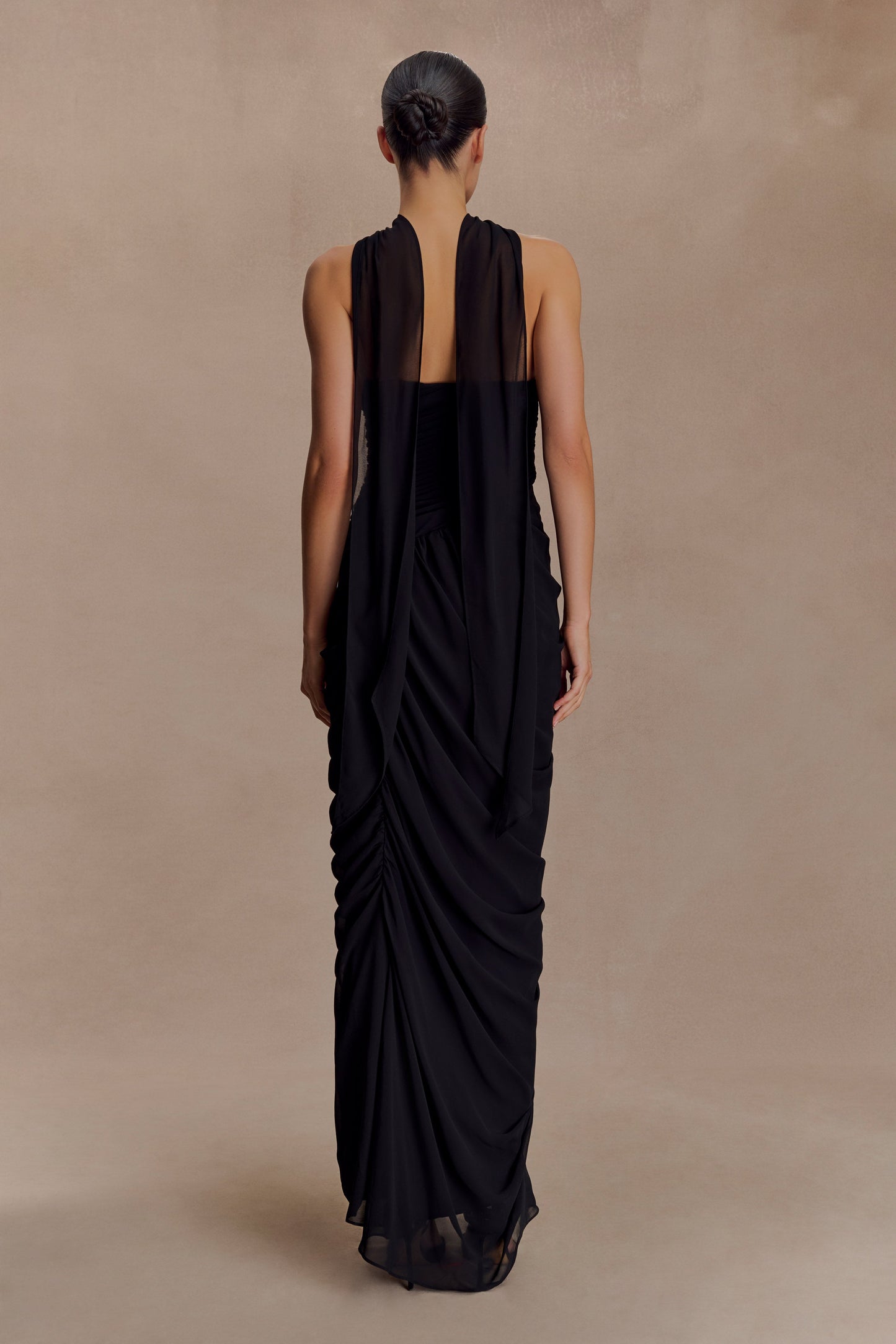 Vestido largo de gasa micaela con frunces - Negro