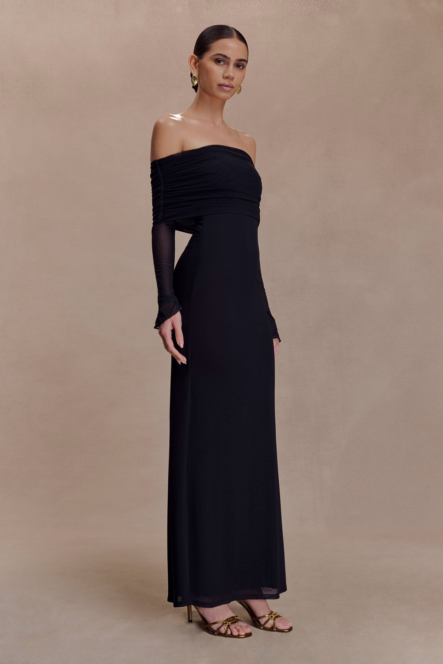 Vestido largo maxi transparente sin hombros Josie - Negro
