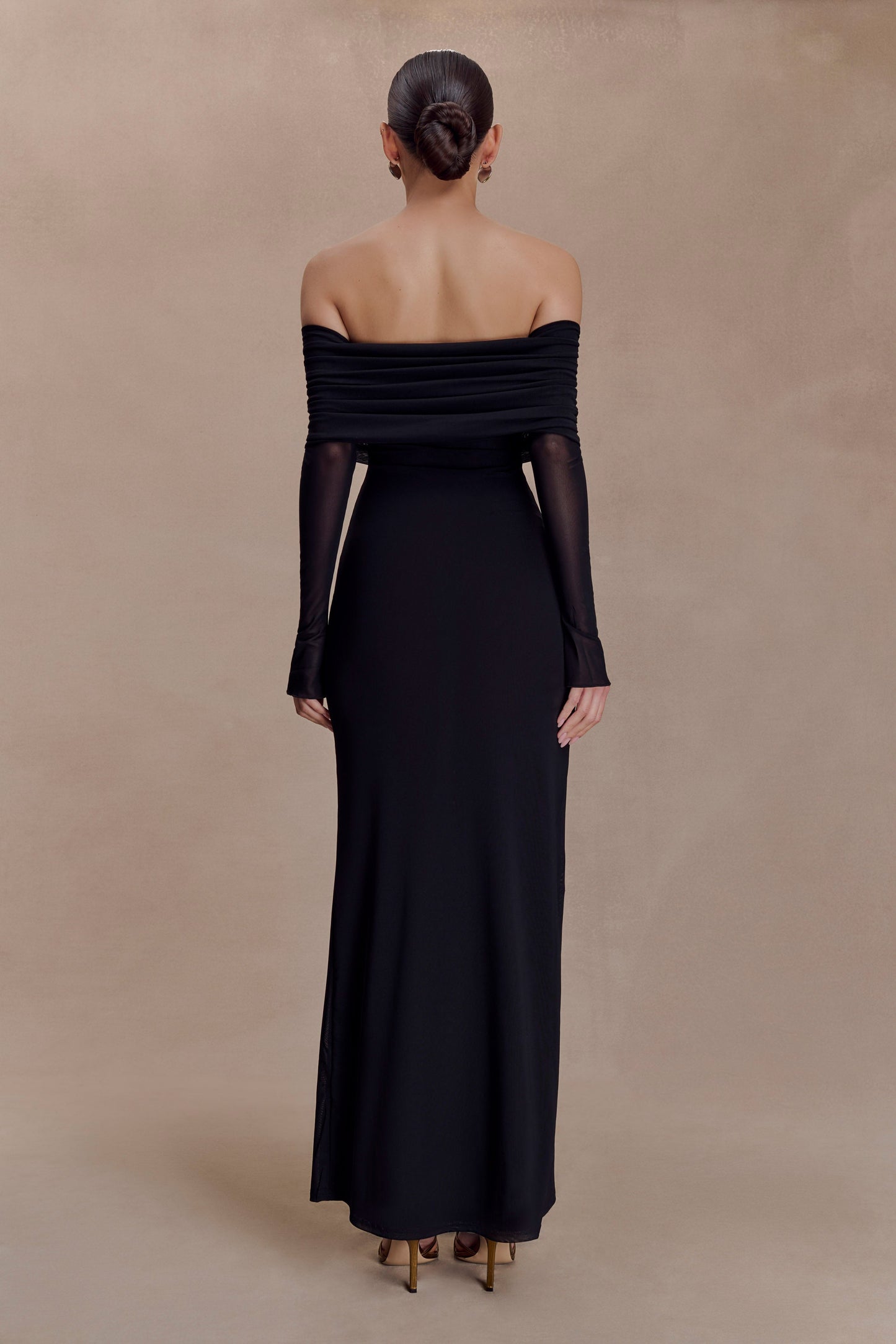 Vestido largo maxi transparente sin hombros Josie - Negro