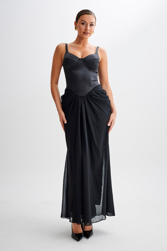 Vestido largo de corsé de satén Leila en negro