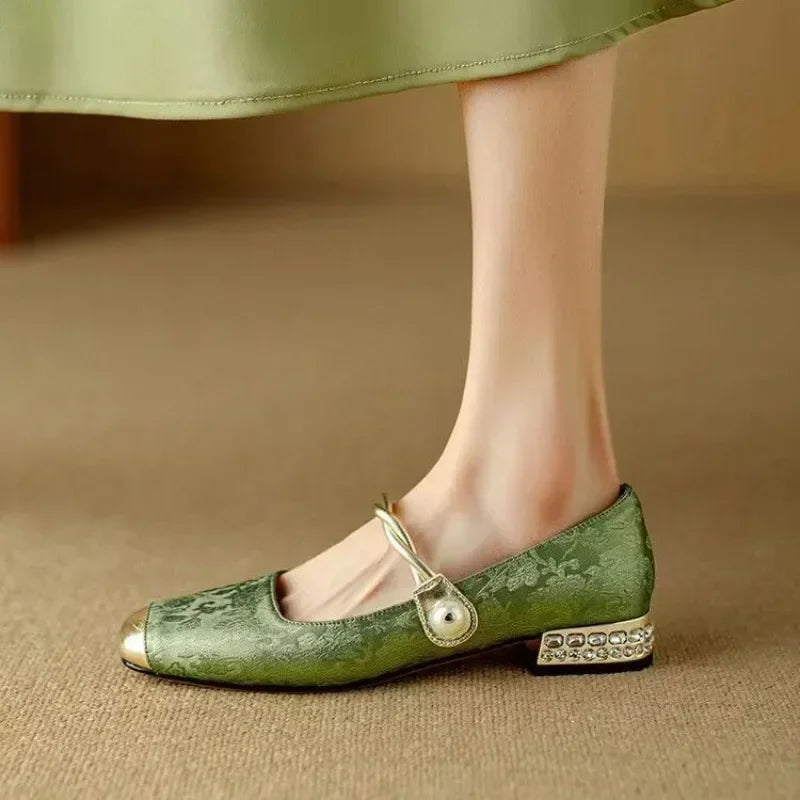 Mestelle - Elegancia Retro Brillante